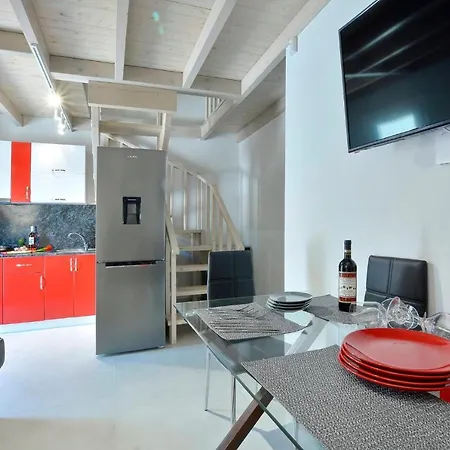 Bratou Ignis Sleeps 6 With Parking Villa *