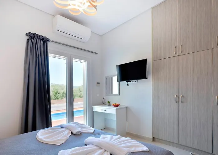Vila Bratou Ignis Sleeps 6 With Parking